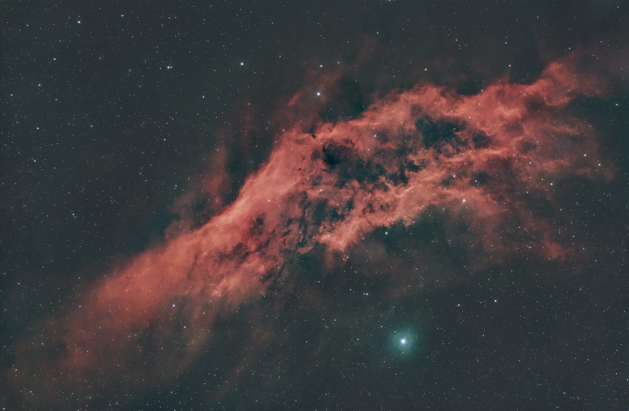 Der Kalifornien Nebel (NGC 1499) ist ein Emissionsnebel im Sternbild Perseus. Er wird so genannt, weil er auf Astrofotografien den Umrissen des US-Bundesstaates Kalifornien ähnelt.